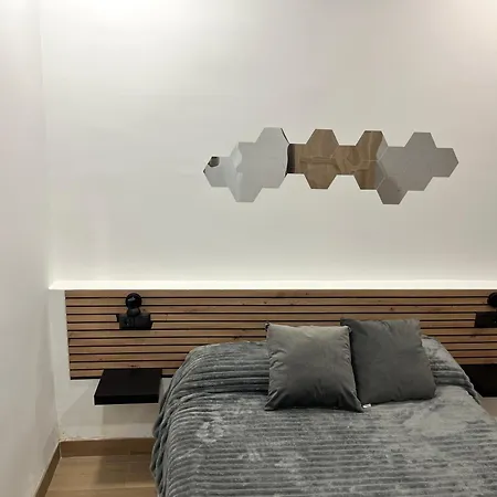 Living Station 7 Apartment *