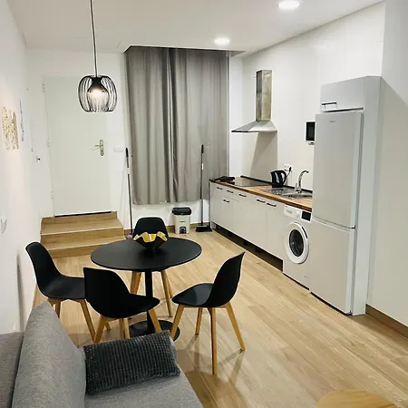 Living Station 7